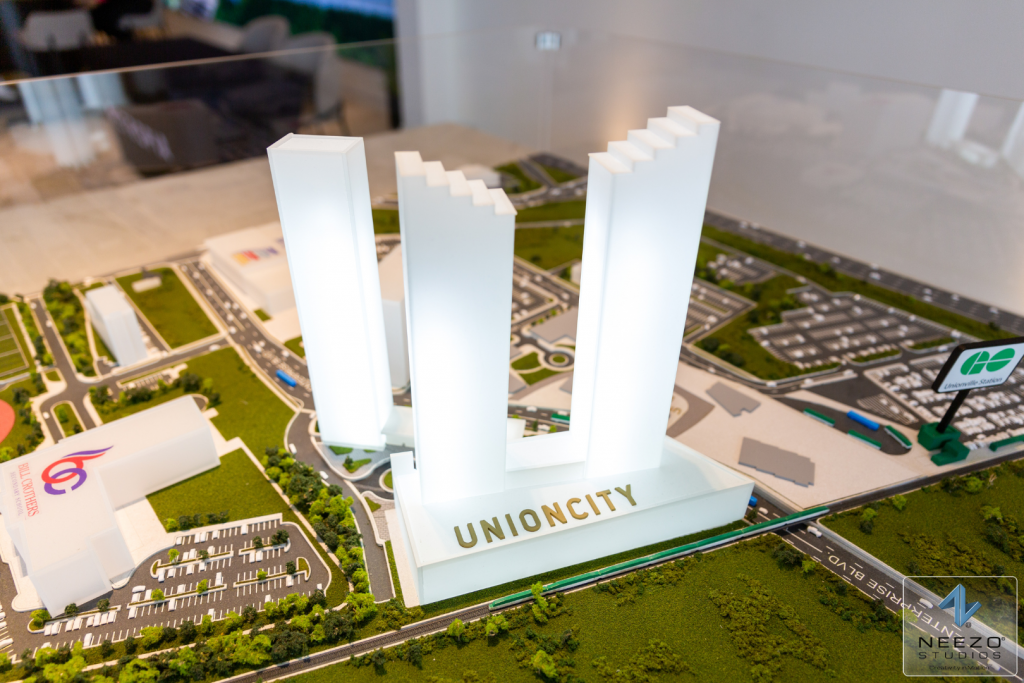 Architectural scale model in real estate sales gallery by New York scale model maker NEEZO Studios